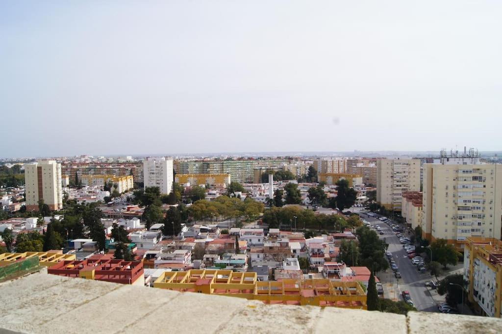 Roch - Stylish Apartment Near Metro Sevilla Dış mekan fotoğraf
